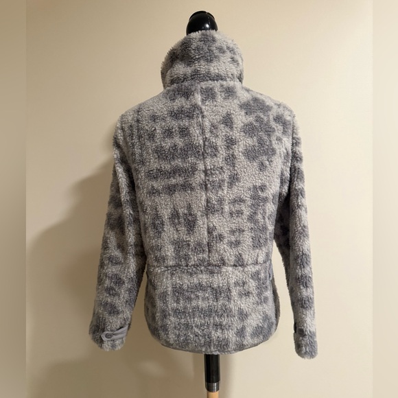 Patagonia Divided Sky Jacket - Picture 6 of 7